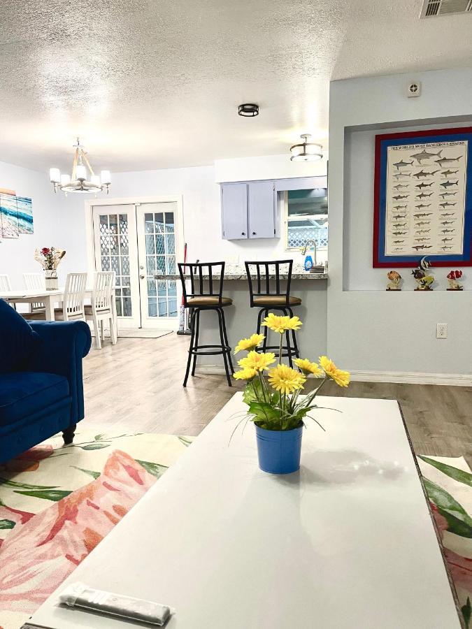 A Cozy Space Coast Retreat Titusville Eksteriør bilde